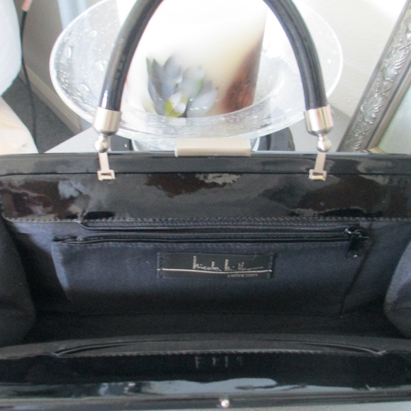 Nichole Miller, Black Patent Handbag, Top Handle - Picture 6 of 7
